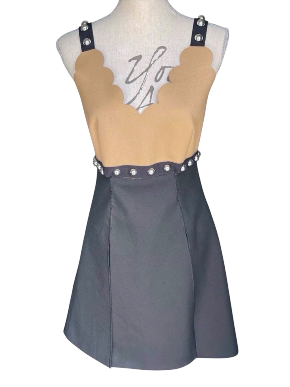RED Valentino Black/Camel Scalloped Metal Accents Sleeveless A-Line Dress (6)